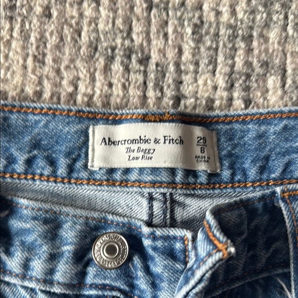 Abercrombie & Fitch the baggy low rise shorts - Picture 2 of 4